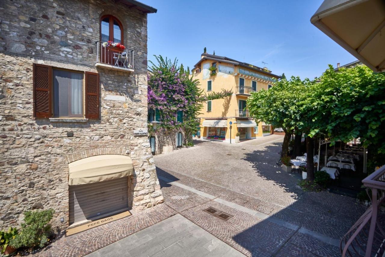 Porto Valentino 2 Apartment Sirmione Luaran gambar