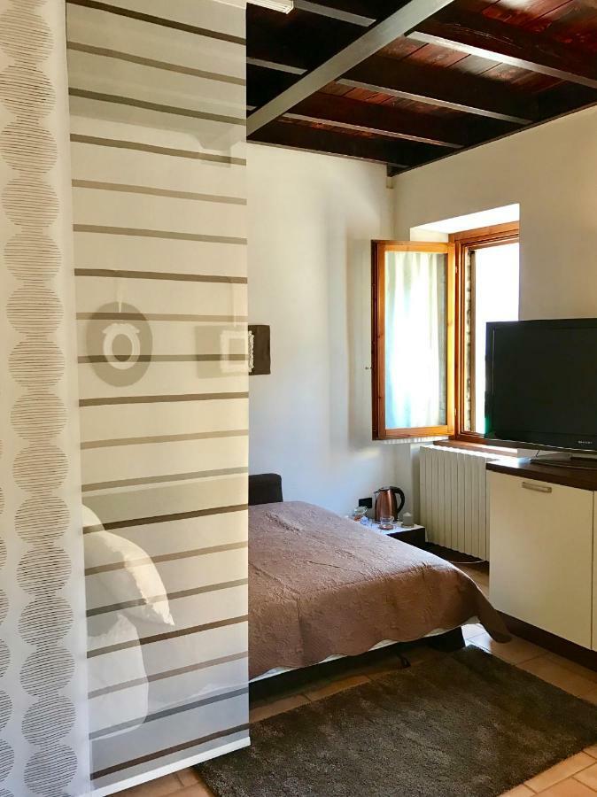 Porto Valentino 2 Apartment Sirmione Luaran gambar